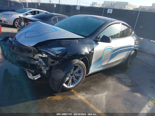 2021 TESLA MODEL Y 5YJYGDEE2MF153433 Photo 1