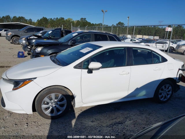 Toyota COROLLA LE 2022 5YFEPMAE3NP348729 Image 14