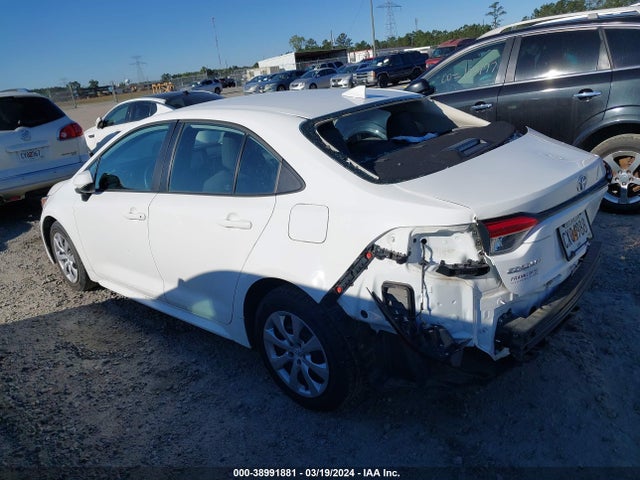 Toyota COROLLA LE 2022 5YFEPMAE3NP348729 Image 3