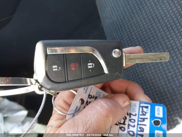 Toyota RAV4 LE 2020 JTMH1RFV8LD050181 Image 11
