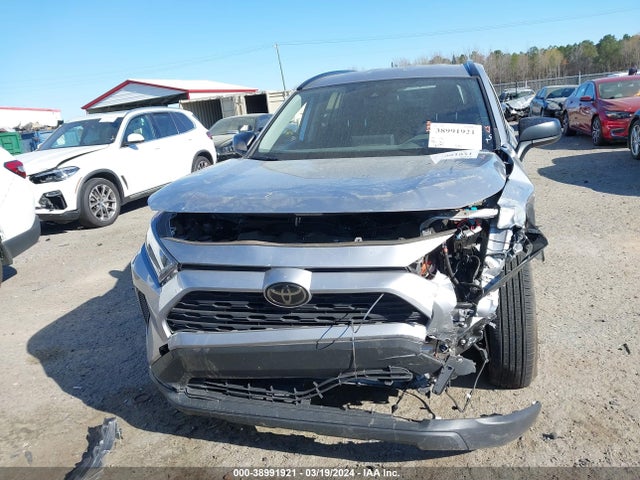 Toyota RAV4 LE 2020 JTMH1RFV8LD050181 Image 13