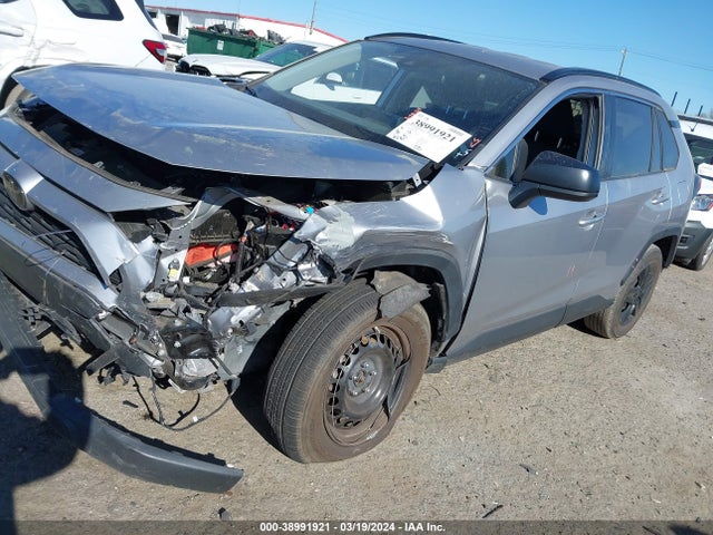 Toyota RAV4 LE 2020 JTMH1RFV8LD050181 Image 18