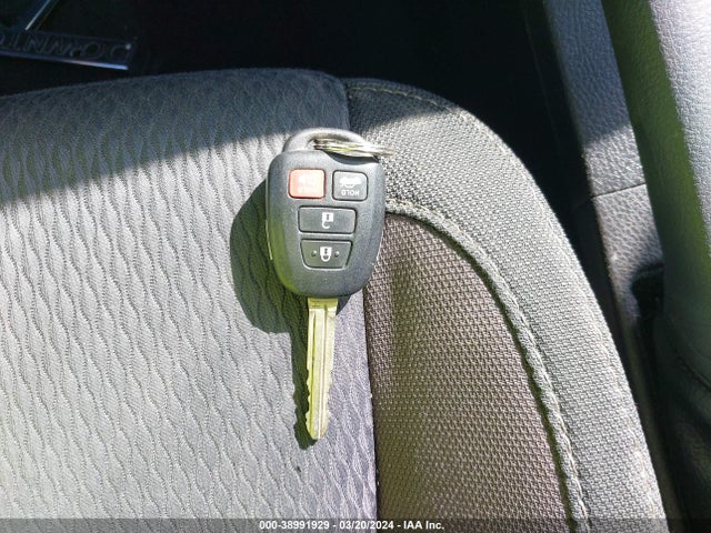 Toyota COROLLA LE 2017 5YFBURHE9HP626617 Image 11