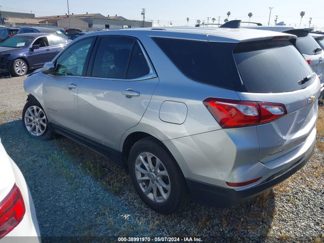 Chevrolet EQUINOX LT 2018 3GNAXSEV6JS575947 Image 3