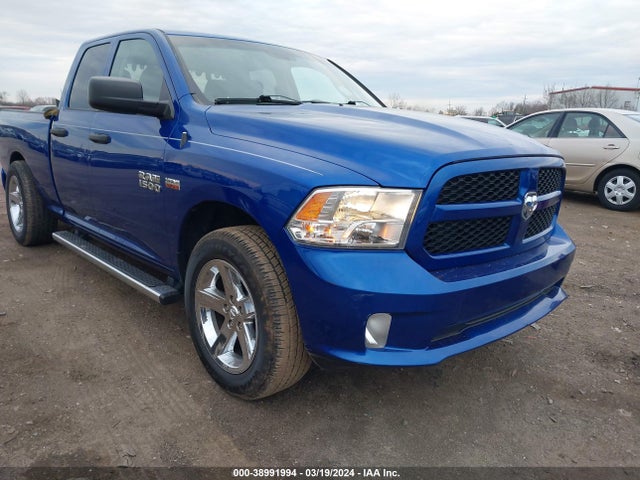 RAM 1500 Express Quad Cab 4x2 6'4 Box 2017 1C6RR6FT5HS615832 Image 1