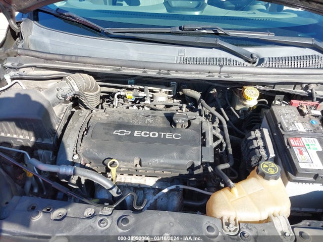 Chevrolet Sonic Lt Auto 2015 1G1JC6SH5F4107749 Image 10