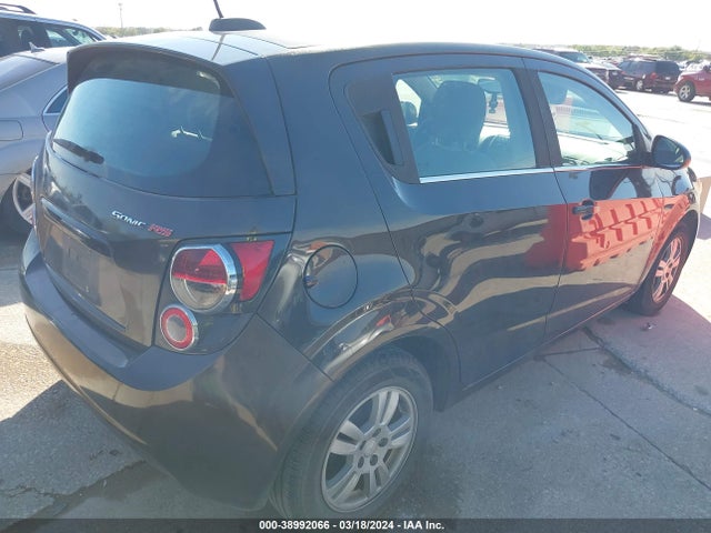 Chevrolet Sonic Lt Auto 2015 1G1JC6SH5F4107749 Image 4