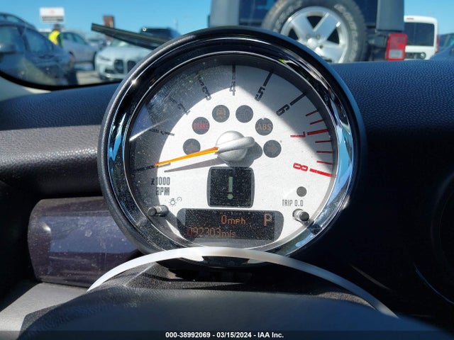 2012 MINI COOPER WMWSU3C58CT264766 Photo 6