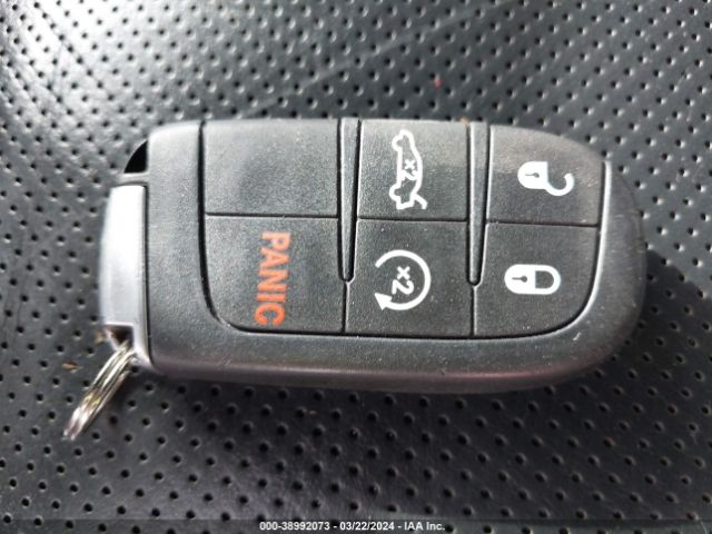 2C3CCAEG4GH105795 Chrysler 300C