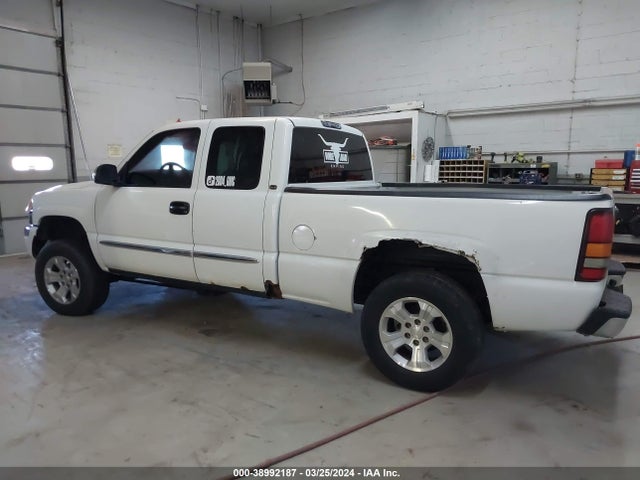 2004 Gmc Sierra 1500 Sle მანქანა იყიდება აუქციონზე, vin: 2GTEK19TX41164370, აუქციონის ნომერი: 38992187