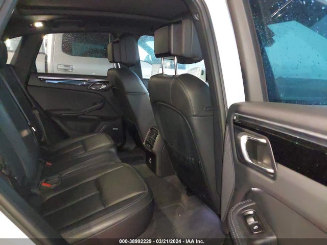 2022 PORSCHE MACAN WP1AA2A51NLB11703 Photo 7