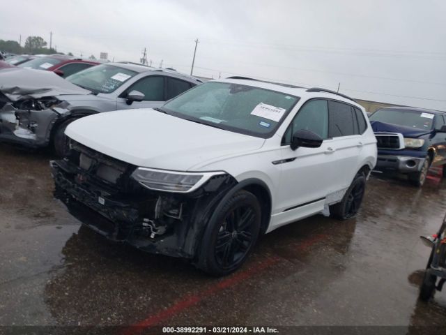 3VVCB7AX7NM107550 Volkswagen Tiguan 2.0t Se R-line Black