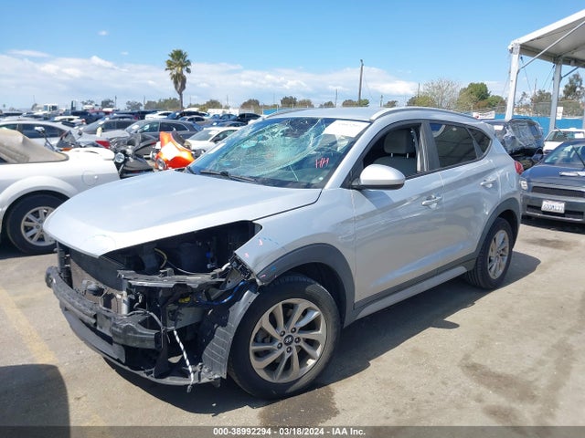 Hyundai TUCSON SEL 2018 KM8J33A42JU726169 Image 2