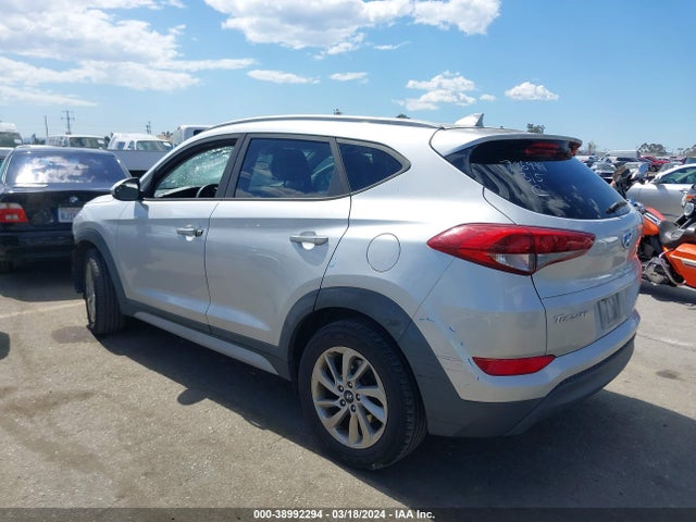 Hyundai TUCSON SEL 2018 KM8J33A42JU726169 Image 3