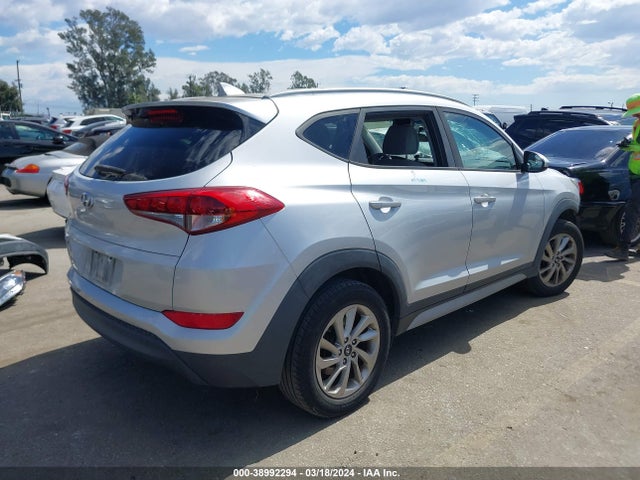Hyundai TUCSON SEL 2018 KM8J33A42JU726169 Image 4