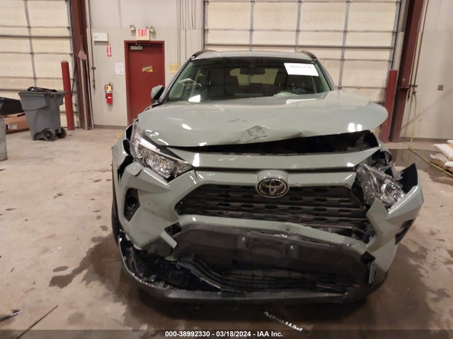 Toyota Rav4 Xle 2019 JTMP1RFV2KD018448 Image 12