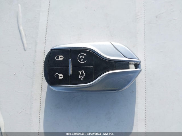 ZN661YUSXJX285752 Maserati Levante S Gransport