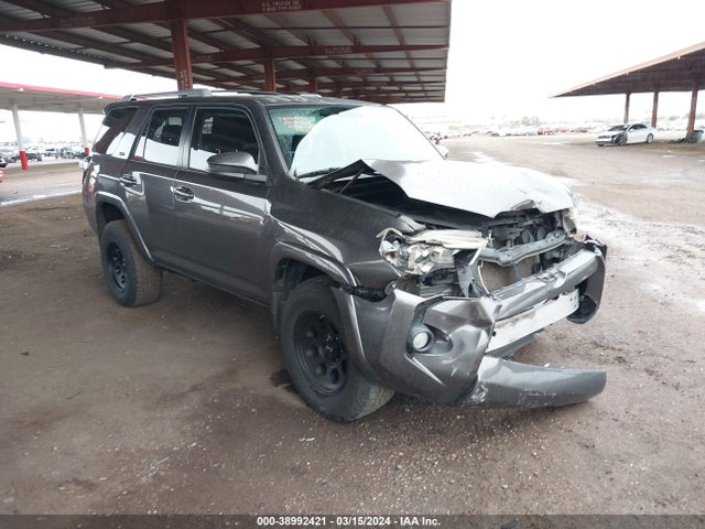 Toyota 4RUNNER SR5 2015 JTEBU5JRXF5242910 Image 1
