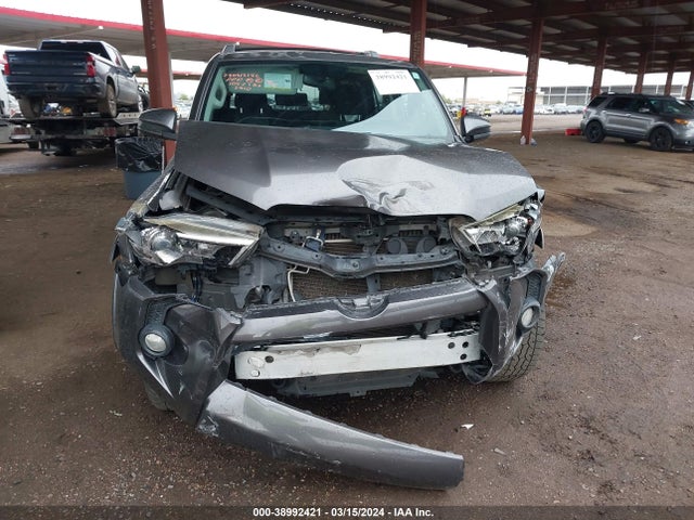 Toyota 4RUNNER SR5 2015 JTEBU5JRXF5242910 Image 12