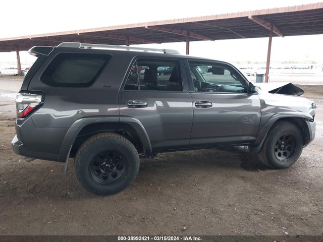 Toyota 4RUNNER SR5 2015 JTEBU5JRXF5242910 Image 13