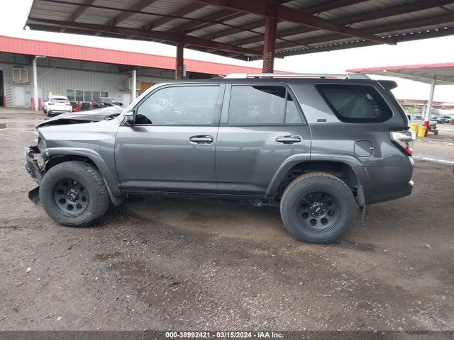 Toyota 4RUNNER SR5 2015 JTEBU5JRXF5242910 Image 14