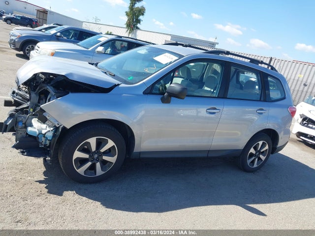 Subaru Forester 2.5i 2018 JF2SJABC7JH592567 Image 14