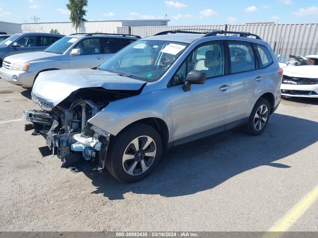 Subaru Forester 2.5i 2018 JF2SJABC7JH592567 Image 2