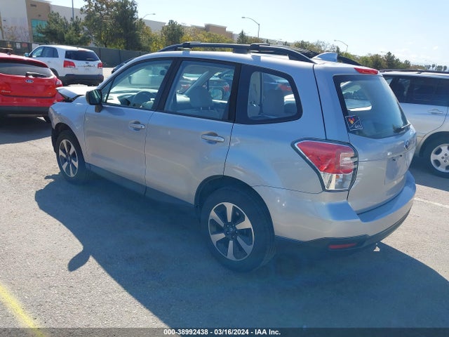 Subaru Forester 2.5i 2018 JF2SJABC7JH592567 Image 3
