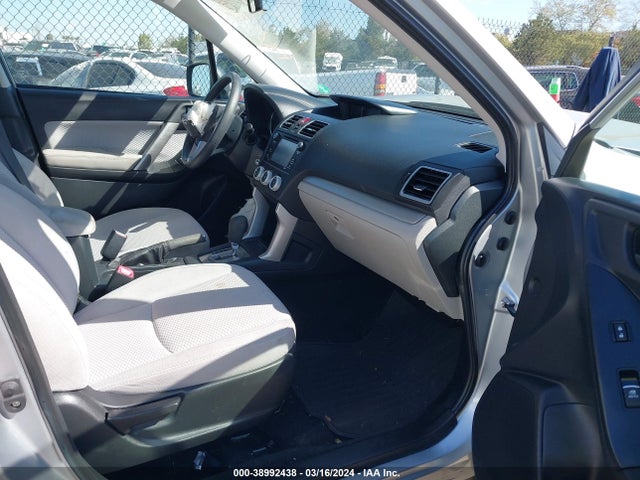Subaru Forester 2.5i 2018 JF2SJABC7JH592567 Image 5