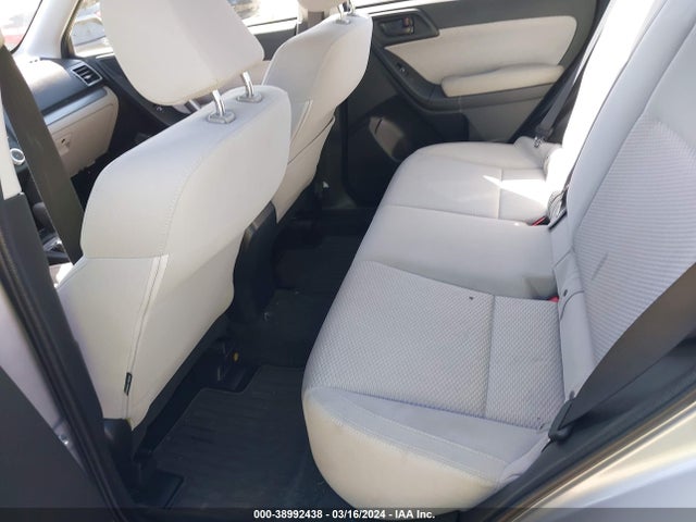 Subaru Forester 2.5i 2018 JF2SJABC7JH592567 Image 8