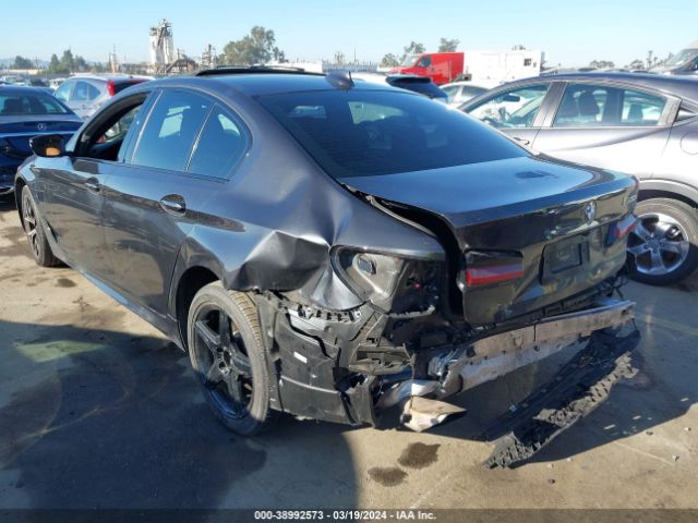 WBA13AG0XMCF22761 BMW 530e