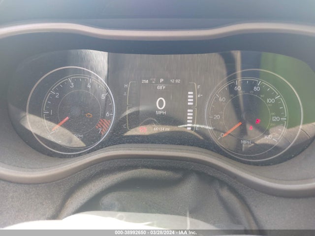 1C4PJLAB2FW617208 Jeep Cherokee Sport