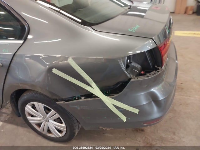 3VW2B7AJ2HM369421 Volkswagen Jetta 1.4t S