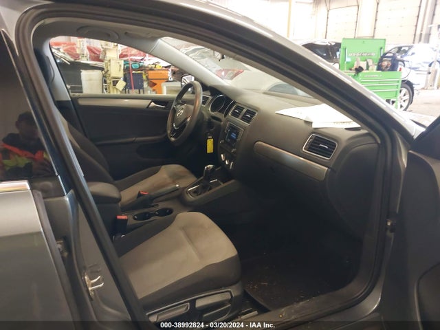 3VW2B7AJ2HM369421 Volkswagen Jetta 1.4t S