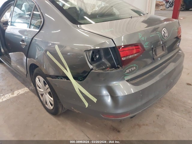 3VW2B7AJ2HM369421 Volkswagen Jetta 1.4t S