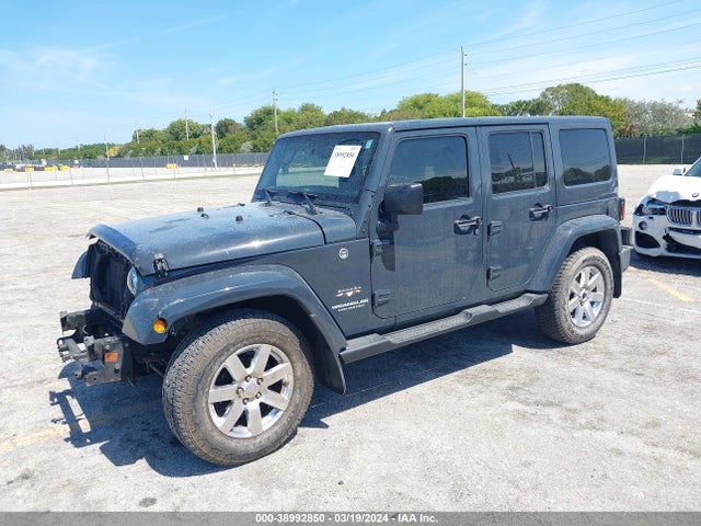 1C4BJWEG6HL560310 Jeep Wrangler Unlimited Sahara 4x4