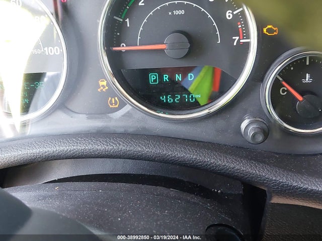 1C4BJWEG6HL560310 Jeep Wrangler Unlimited Sahara 4x4