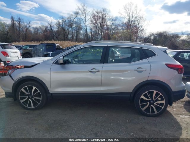 JN1BJ1CR7JW600294 Nissan Rogue Sport Sl