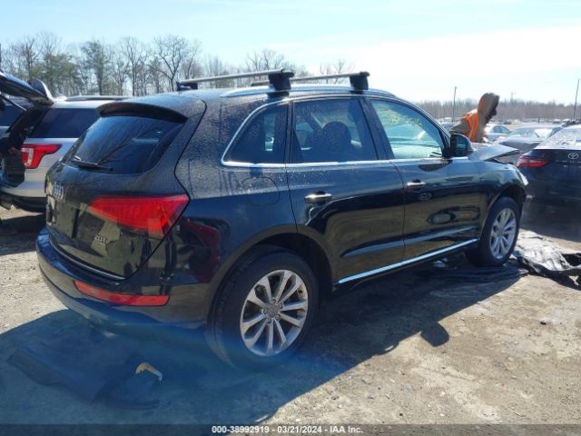 WA1LFAFP6FA040599 Audi Q5 2.0t Premium