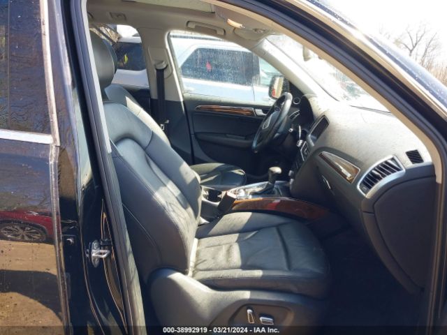 WA1LFAFP6FA040599 Audi Q5 2.0t Premium