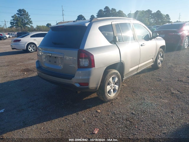 Jeep Compass Latitude 2016 1C4NJCEA6GD773631 Image 4