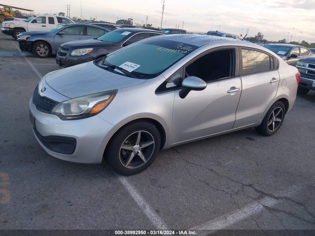 KIA RIO LX 2014 KNADM4A32E6341309 Image 2