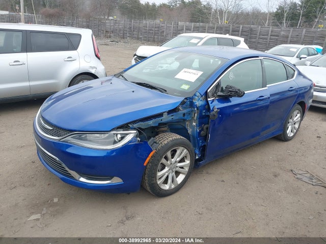 Chrysler 200 Limited 2015 1C3CCCAB2FN632441 Image 2