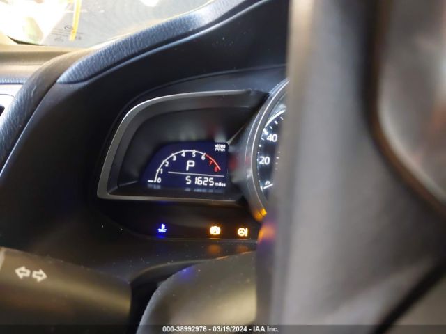 3MZBN1L33JM273984 Mazda Mazda3 Touring