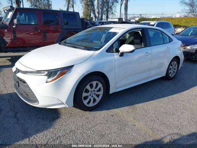 Toyota COROLLA LE 2023 JTDB4MEE7PJ010361 Image 2