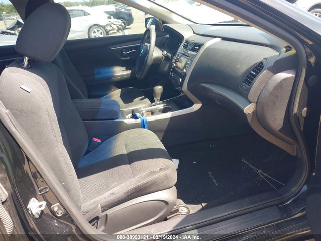 Nissan Altima 2.5 S 2015 1N4AL3AP7FC106483 Image 5