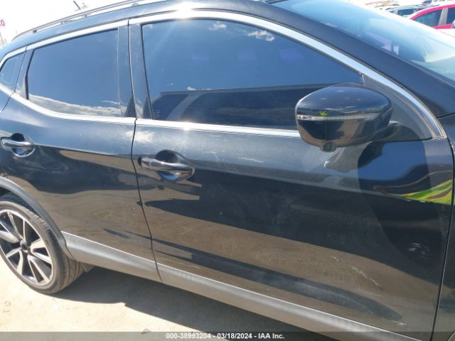 JN1BJ1CP4KW216960 Nissan Rogue Sport Sl