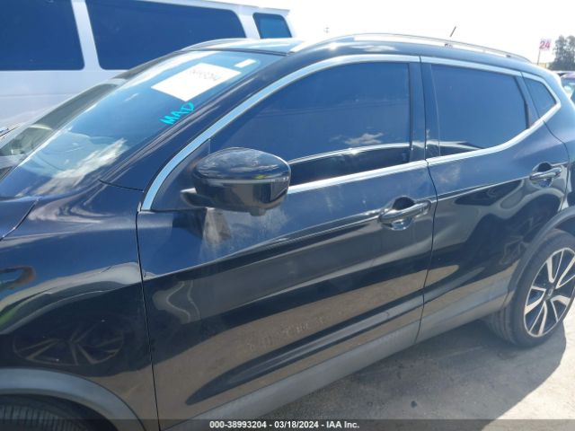 JN1BJ1CP4KW216960 Nissan Rogue Sport Sl