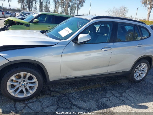 BMW X1 Xdrive28i 2015 WBAVL1C58FVY39705 Image 14