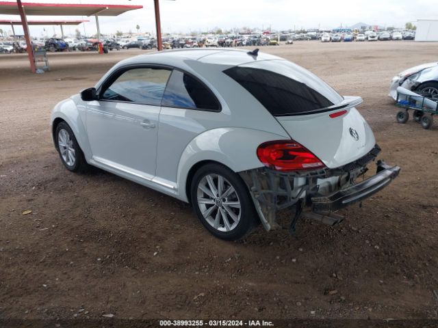 3VWFD7AT1JM701898 Volkswagen Beetle 2.0t Coast/2.0t S